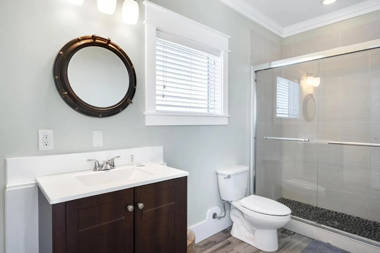 Holiday home Making Waves - Huge Heated Beachfront Pool Hot Tub! Best In Pcb! Panama City Beach