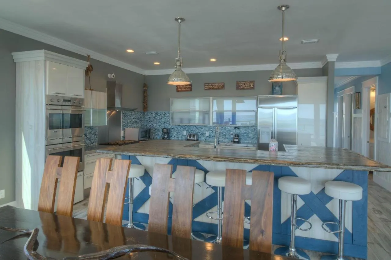 Making Waves - Huge Heated Beachfront Pool Hot Tub! Best In Pcb! Panama City Beach