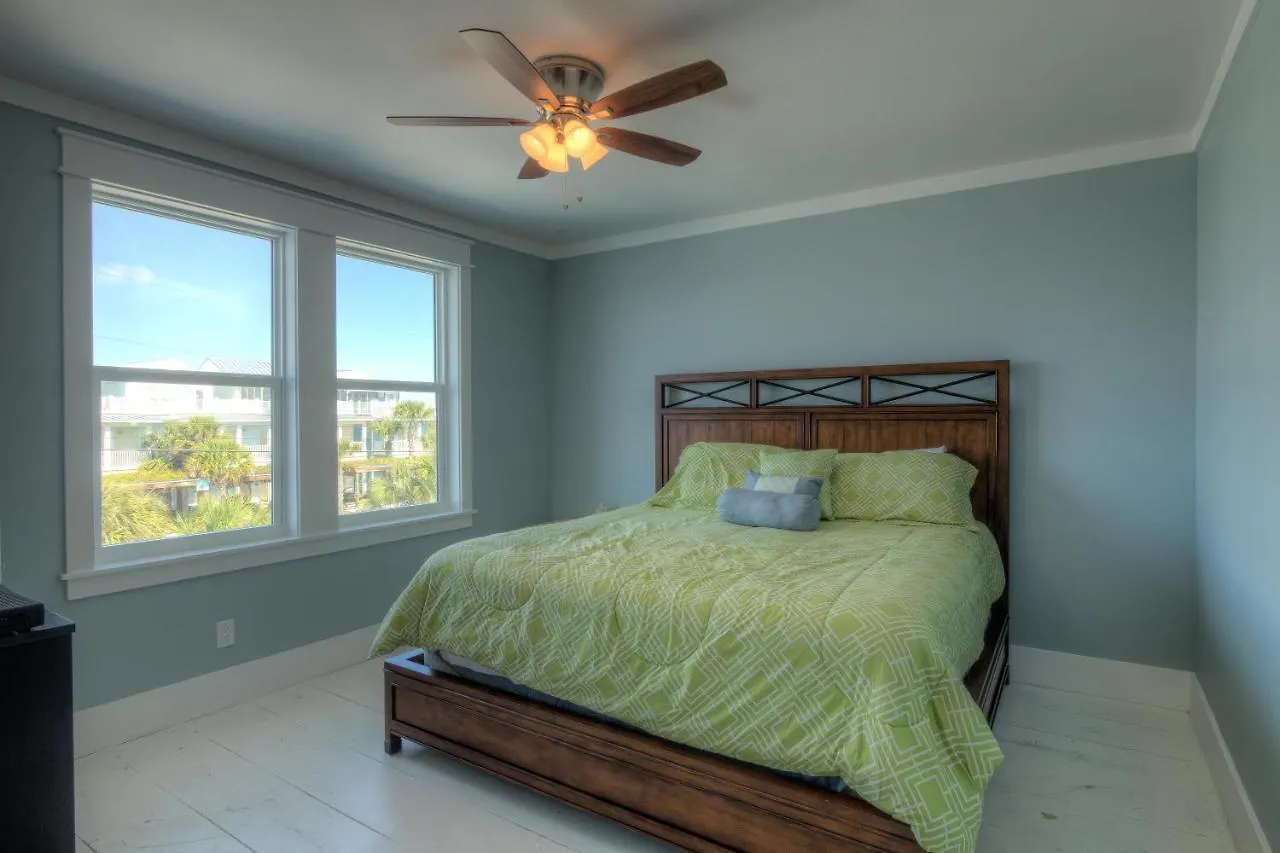 Making Waves - Huge Heated Beachfront Pool Hot Tub! Best In Pcb! Panama City Beach Holiday home