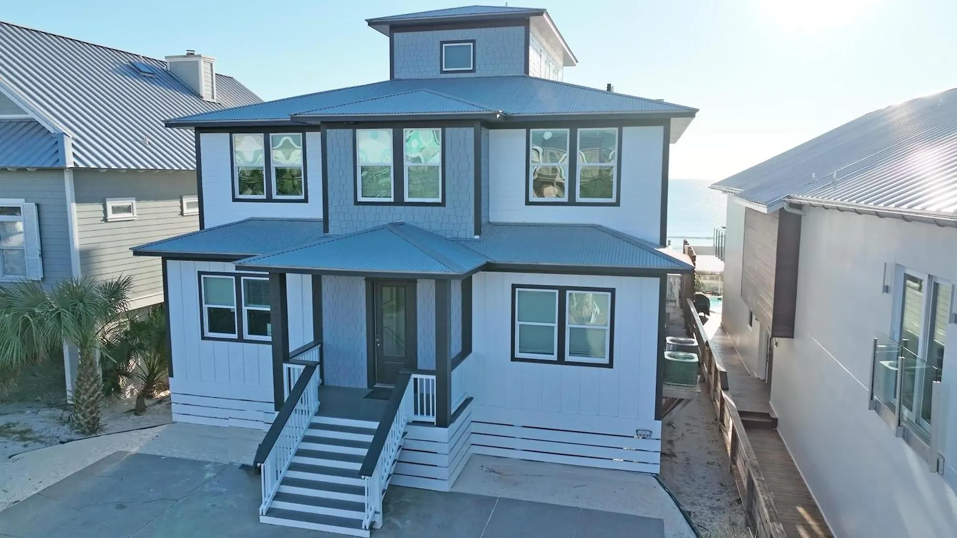 Holiday home Making Waves - Huge Heated Beachfront Pool Hot Tub! Best In Pcb! Panama City Beach