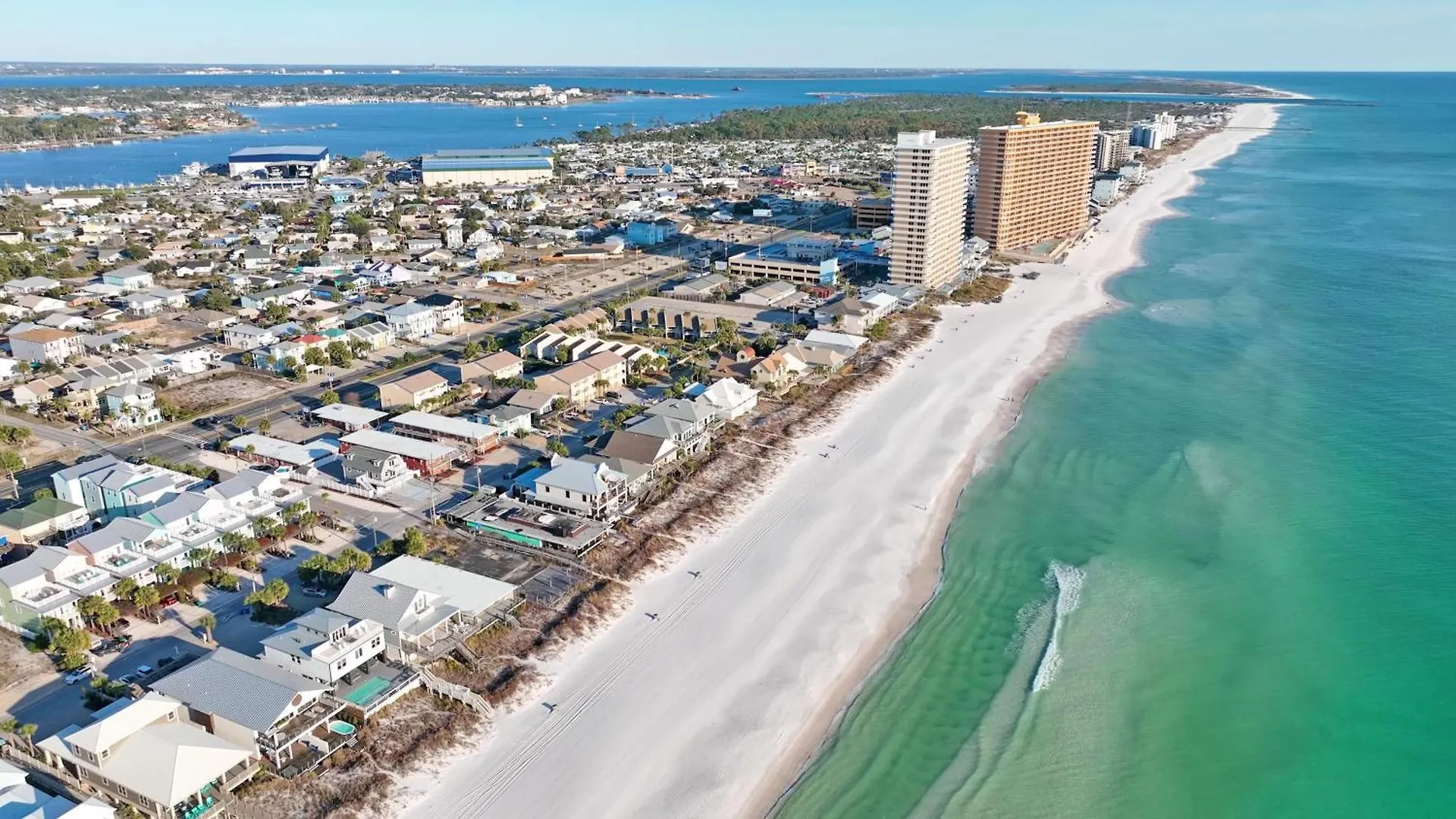 Holiday home Making Waves - Huge Heated Beachfront Pool Hot Tub! Best In Pcb! Panama City Beach United States